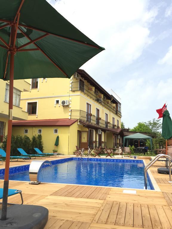 Flora Iznik Hotel & Suites Exterior foto