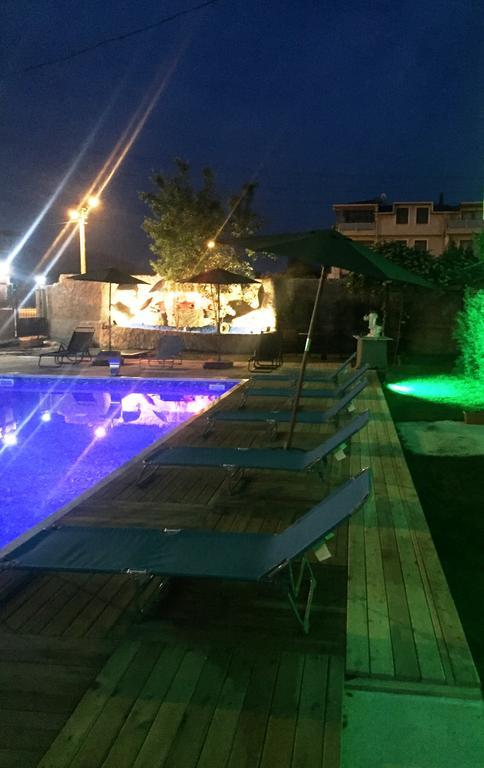 Flora Iznik Hotel & Suites Exterior foto